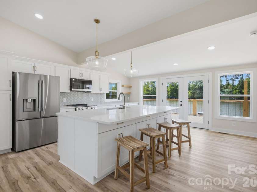 2516 Riverview Road, Lexington, NC 27292.  MLS# CAR4396345, YatesRealty ID 32694. 