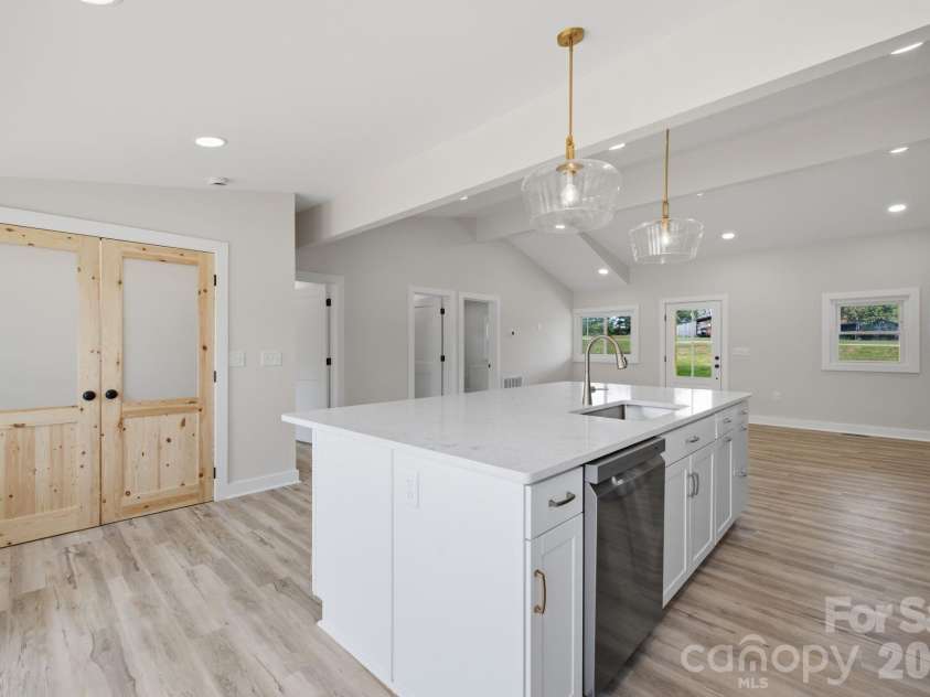 2516 Riverview Road, Lexington, NC 27292.  MLS# CAR4396345, YatesRealty ID 32694. 