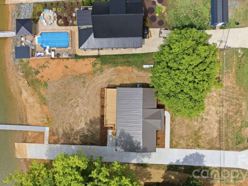 2516 Riverview Road, Lexington, NC 27292.  MLS# CAR4396345, YatesRealty ID 32694. 