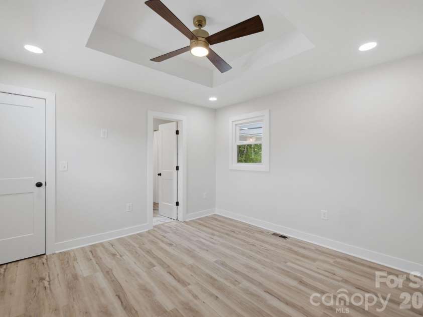2516 Riverview Road, Lexington, NC 27292.  MLS# CAR4396345, YatesRealty ID 32694. Primary Bedroom