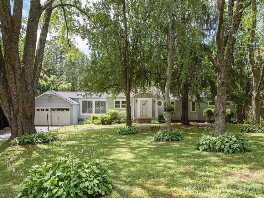 79 Edgewood Drive, Arden, NC 28704.  MLS# CAR4397224, YatesRealty ID 32695. Front Exterior