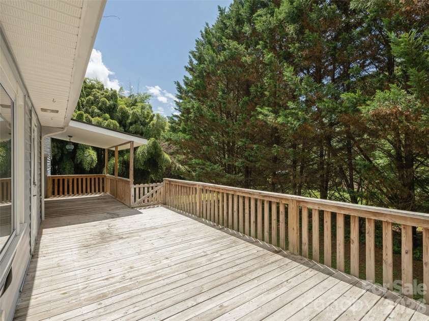 79 Edgewood Drive, Arden, NC 28704.  MLS# CAR4397224, YatesRealty ID 32695. Rear Deck