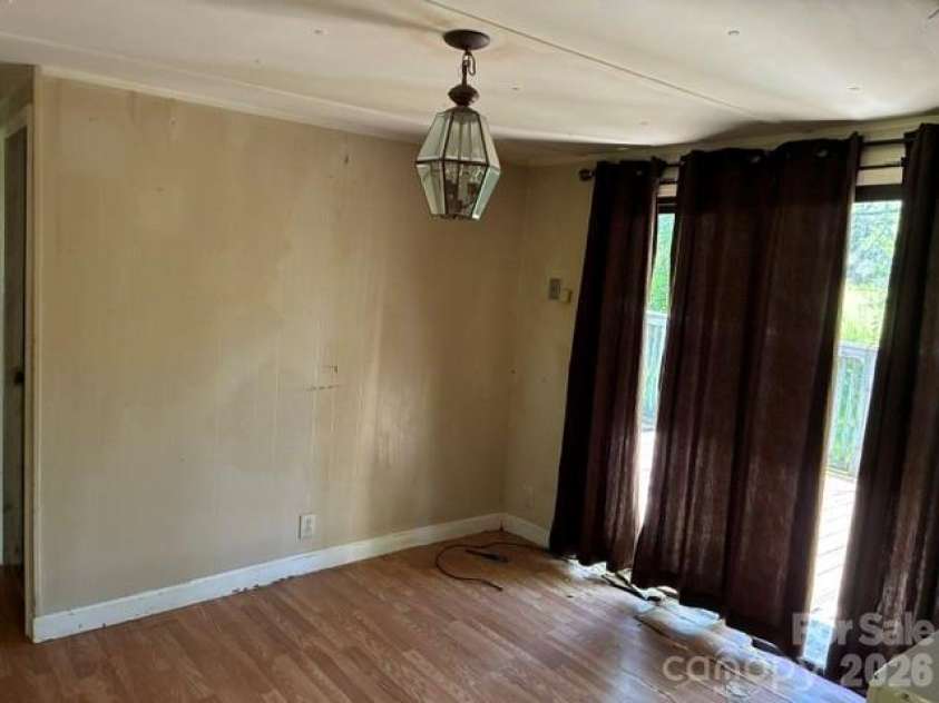 419 Blue Ridge Road, Black Mountain, NC 28711.  MLS# CAR4395478, YatesRealty ID 32696. Dining area