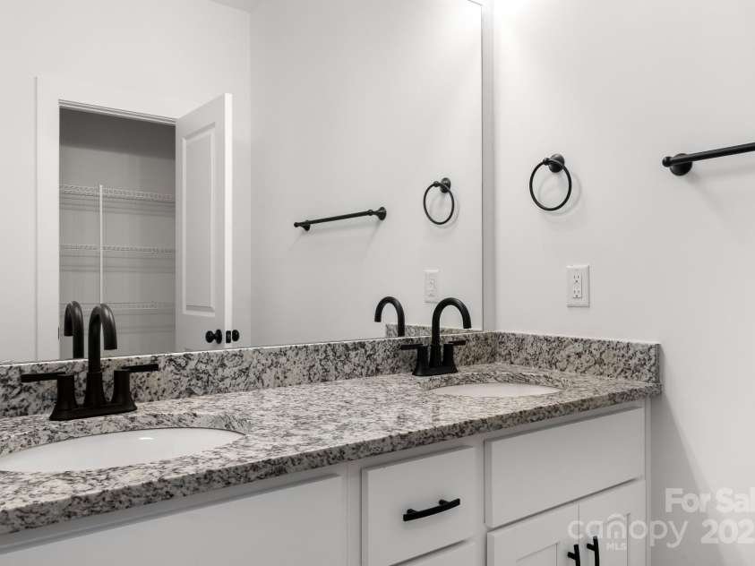 6187 Long Branch Road, Salisbury, NC 28147.  MLS# CAR4157304, YatesRealty ID 32696. 