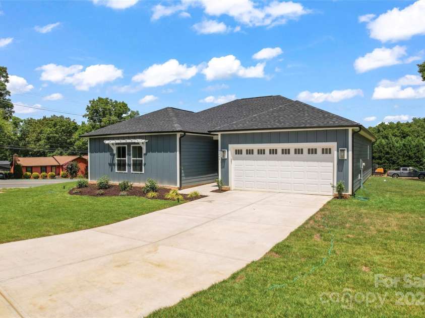 5266 Rocky River Crossing Road, Harrisburg, NC 28075.  MLS# CAR4285629, YatesRealty ID 32697. 