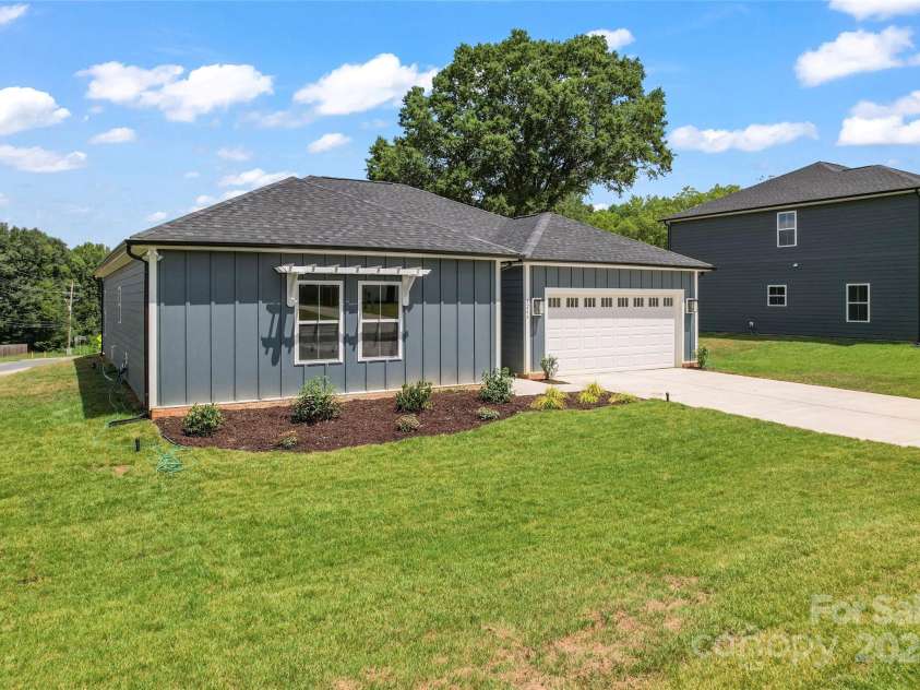 5266 Rocky River Crossing Road, Harrisburg, NC 28075.  MLS# CAR4285629, YatesRealty ID 32697. 