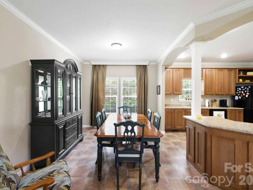 135 Herron Cove Road, Weaverville, NC 28787.  MLS# CAR4396259, YatesRealty ID 32698. 