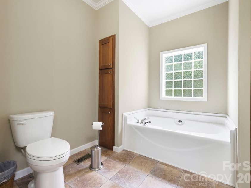 135 Herron Cove Road, Weaverville, NC 28787.  MLS# CAR4396259, YatesRealty ID 32698. 
