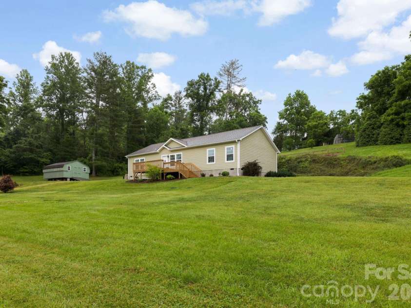 135 Herron Cove Road, Weaverville, NC 28787.  MLS# CAR4396259, YatesRealty ID 32698. 