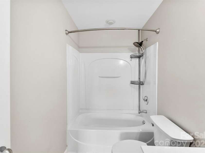 149 Market place Avenue, Mooresville, NC 28117.  MLS# CAR4285381, YatesRealty ID 32698. 