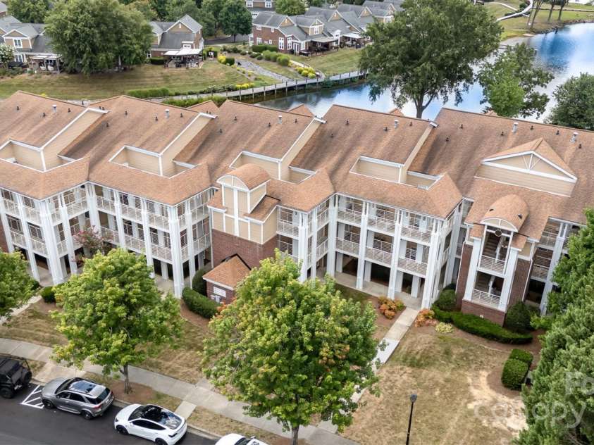 18643 Harborside Drive, Cornelius, NC 28031.  MLS# CAR4243149, YatesRealty ID 32699. 
