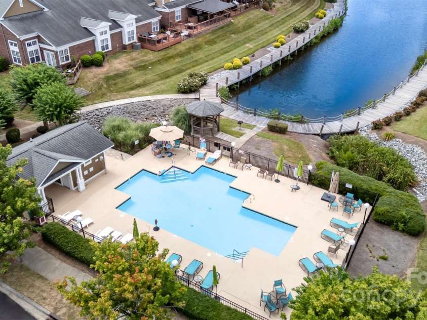 18643 Harborside Drive, Cornelius, NC 28031.  MLS# CAR4243149, YatesRealty ID 32699. 