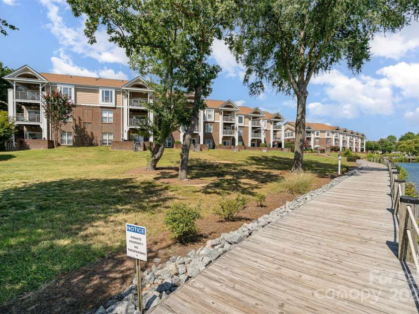 18643 Harborside Drive, Cornelius, NC 28031.  MLS# CAR4243149, YatesRealty ID 32699. Boardwalk