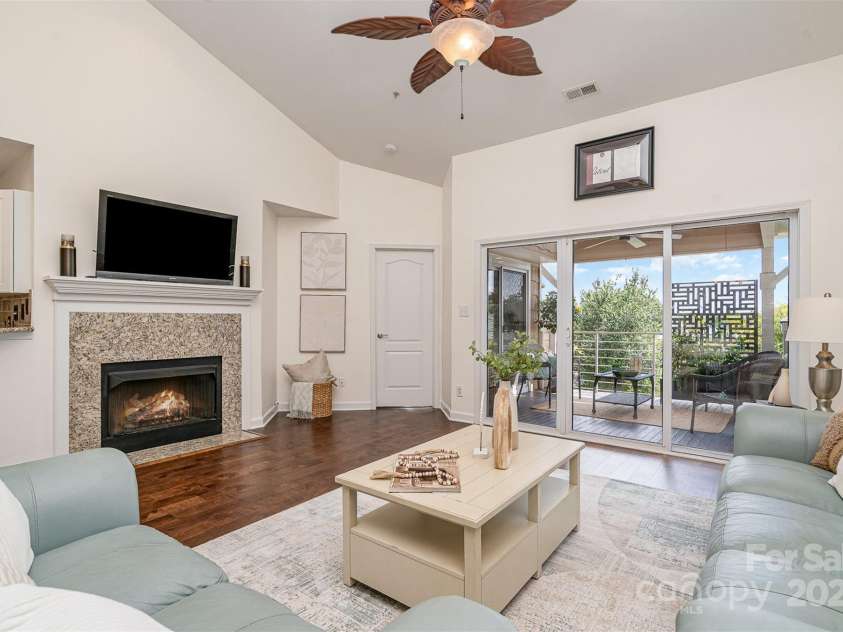 18643 Harborside Drive, Cornelius, NC 28031.  MLS# CAR4243149, YatesRealty ID 32699. Welcome Home