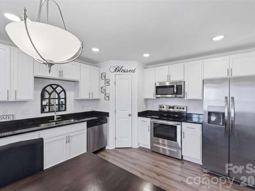 726 Parker Street, Albemarle, NC 28001.  MLS# CAR4394845, YatesRealty ID 32699. 