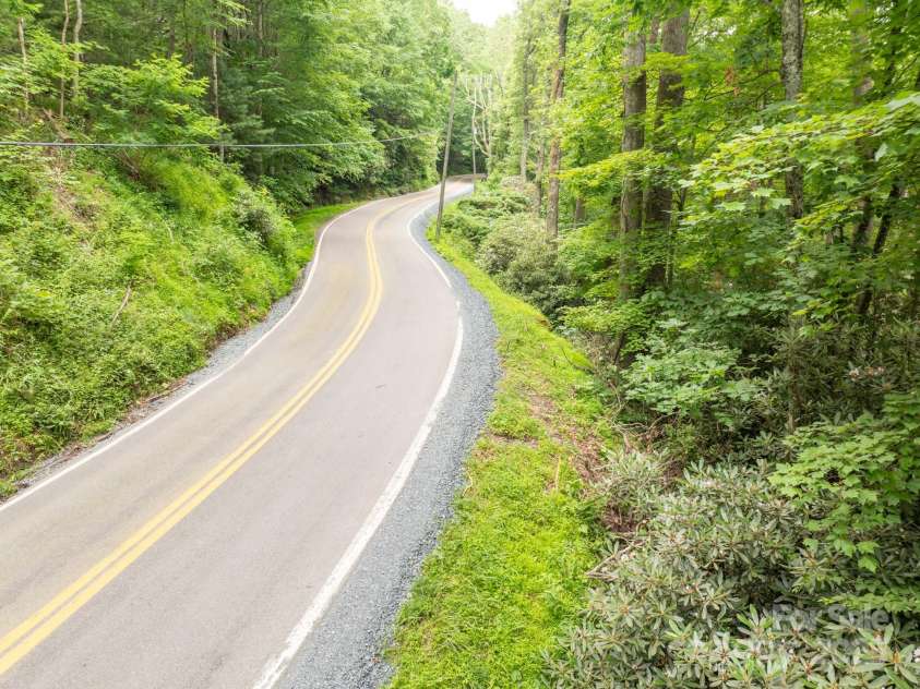 230 West Cove Lane, Boone, NC 28607.  MLS# CAR4319772, YatesRealty ID 327. 