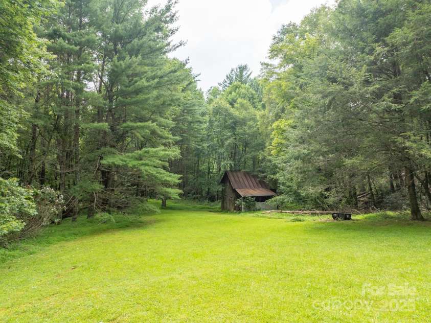 230 West Cove Lane, Boone, NC 28607.  MLS# CAR4319772, YatesRealty ID 327. 