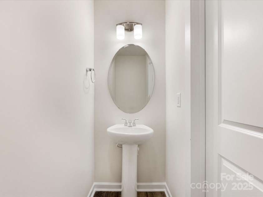 3215 Isenhour Street, Charlotte, NC 28206.  MLS# CAR4227604, YatesRealty ID 3270. 