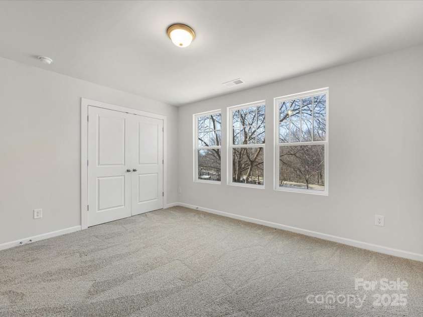 3215 Isenhour Street, Charlotte, NC 28206.  MLS# CAR4227604, YatesRealty ID 3270. 