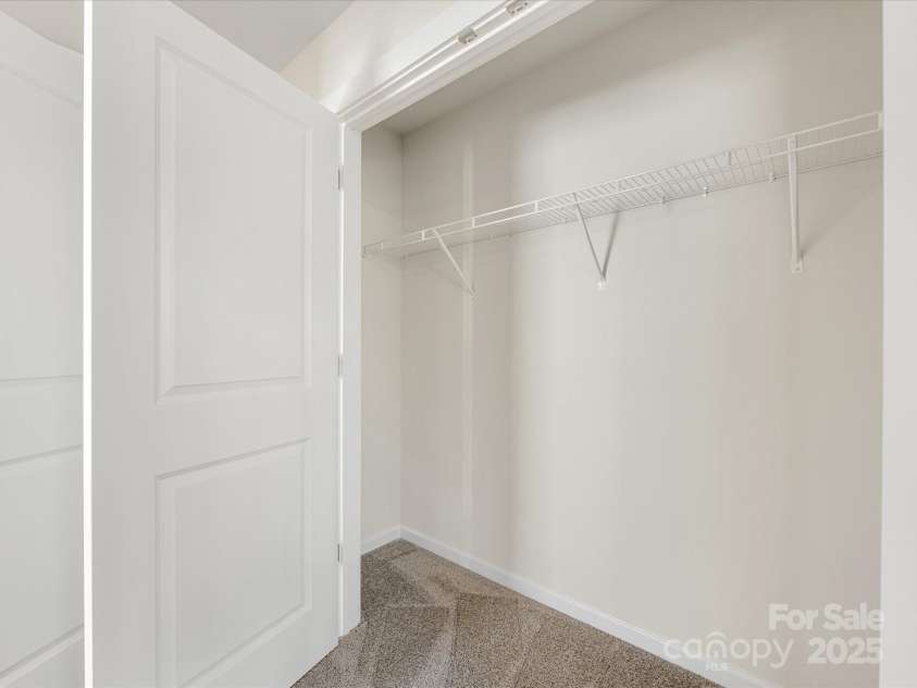 3215 Isenhour Street, Charlotte, NC 28206.  MLS# CAR4227604, YatesRealty ID 3270. 