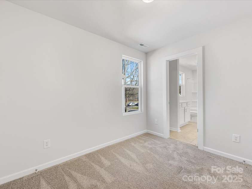 3215 Isenhour Street, Charlotte, NC 28206.  MLS# CAR4227604, YatesRealty ID 3270. 