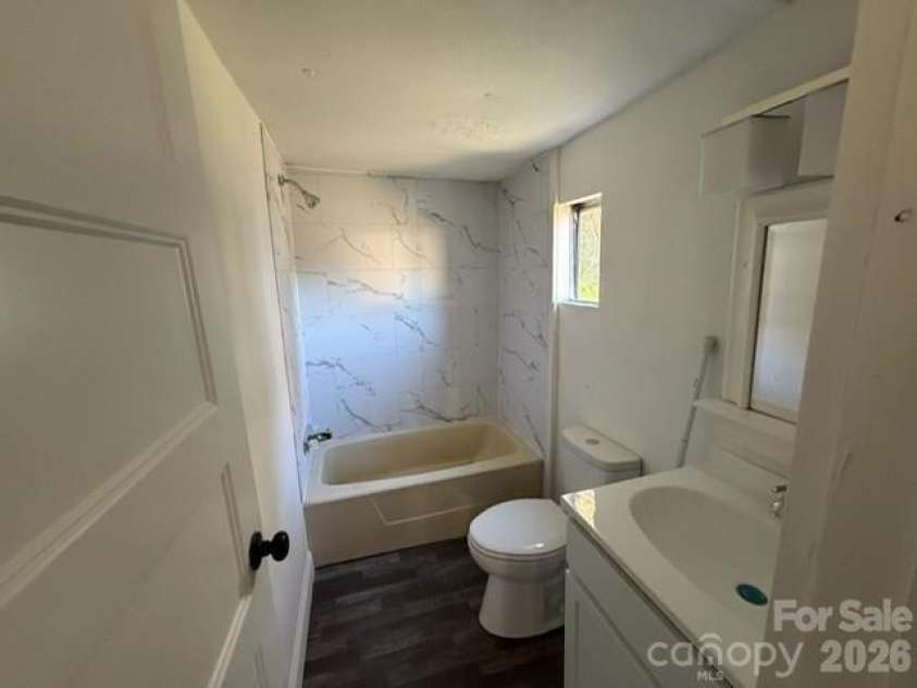 4417 Grier Street, Gastonia, NC 28056.  MLS# CAR4353987, YatesRealty ID 3270. Bathroom