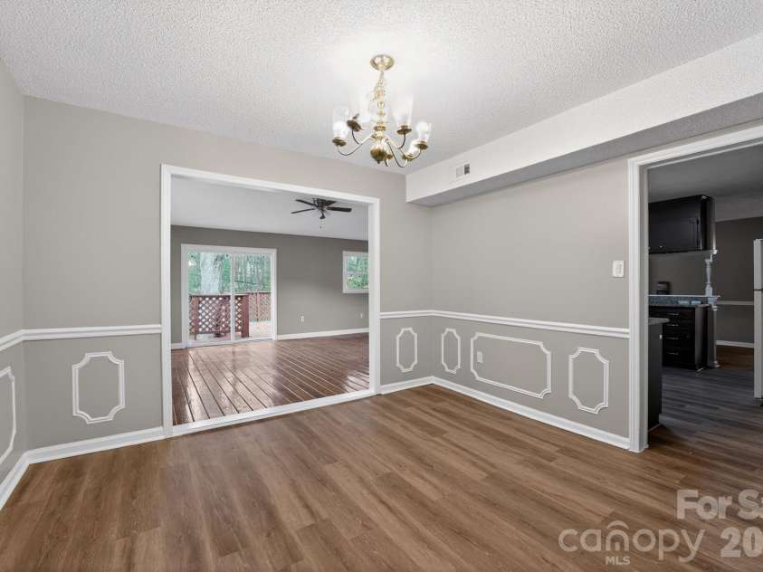 7129 Walnut Wood Drive, Charlotte, NC 28227.  MLS# CAR4338715, YatesRealty ID 3270. 