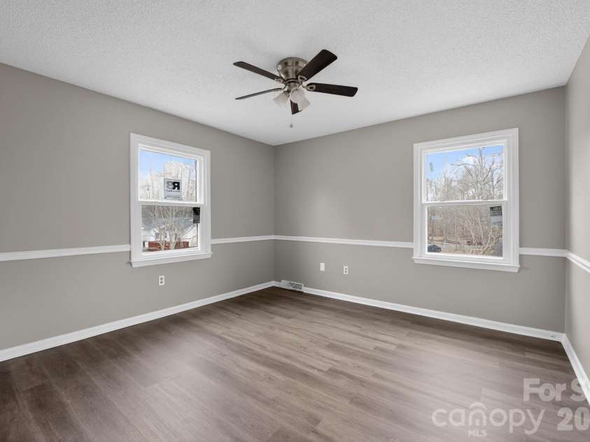 7129 Walnut Wood Drive, Charlotte, NC 28227.  MLS# CAR4338715, YatesRealty ID 3270. 