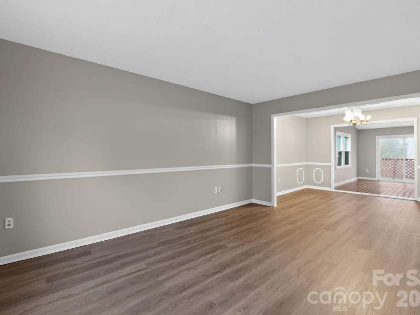 7129 Walnut Wood Drive, Charlotte, NC 28227.  MLS# CAR4338715, YatesRealty ID 3270. 