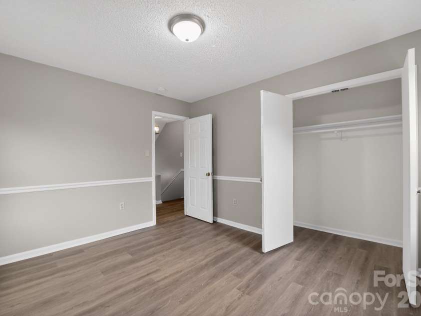 7129 Walnut Wood Drive, Charlotte, NC 28227.  MLS# CAR4338715, YatesRealty ID 3270. 