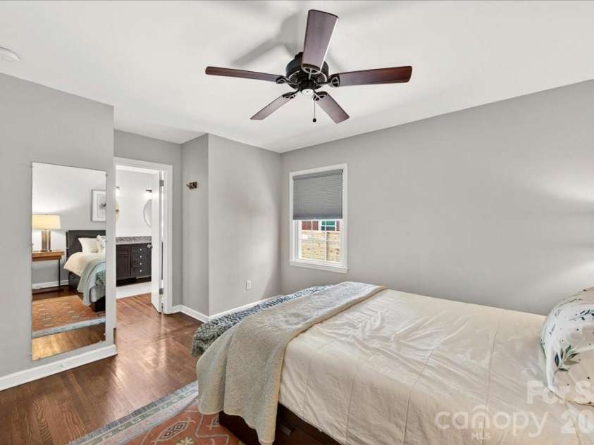 3425 Airlie Street, Charlotte, NC 28205.  MLS# CAR4353108, YatesRealty ID 32700. 