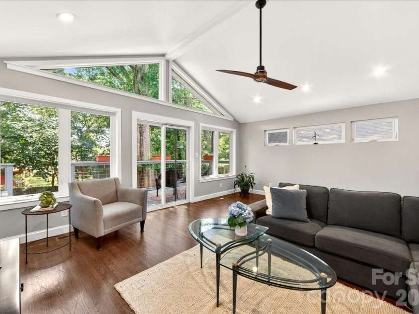 3425 Airlie Street, Charlotte, NC 28205.  MLS# CAR4353108, YatesRealty ID 32700. 