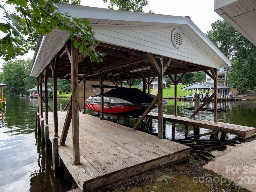 568 Springwood Drive, Mount Gilead, NC 27306.  MLS# CAR4285890, YatesRealty ID 32700. 