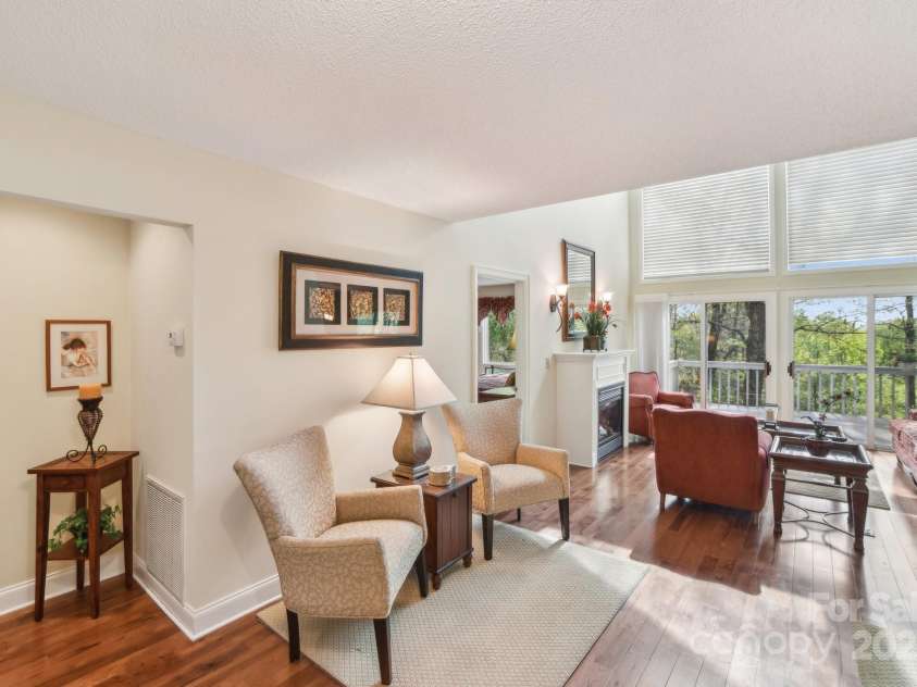320 Dawnbrook Drive, Flat Rock, NC 28731.  MLS# CAR4283000, YatesRealty ID 32703. 