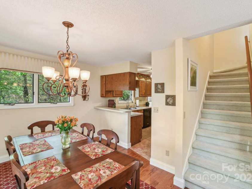 320 Dawnbrook Drive, Flat Rock, NC 28731.  MLS# CAR4283000, YatesRealty ID 32703. 