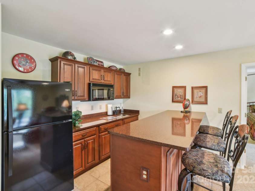 320 Dawnbrook Drive, Flat Rock, NC 28731.  MLS# CAR4283000, YatesRealty ID 32703. 