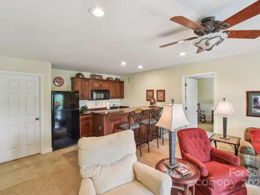 320 Dawnbrook Drive, Flat Rock, NC 28731.  MLS# CAR4283000, YatesRealty ID 32703. 