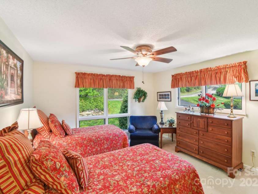 320 Dawnbrook Drive, Flat Rock, NC 28731.  MLS# CAR4283000, YatesRealty ID 32703. 