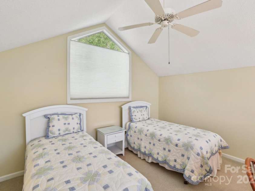 320 Dawnbrook Drive, Flat Rock, NC 28731.  MLS# CAR4283000, YatesRealty ID 32703. 