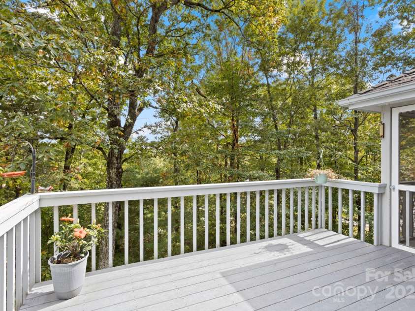 320 Dawnbrook Drive, Flat Rock, NC 28731.  MLS# CAR4312998, YatesRealty ID 32703. 