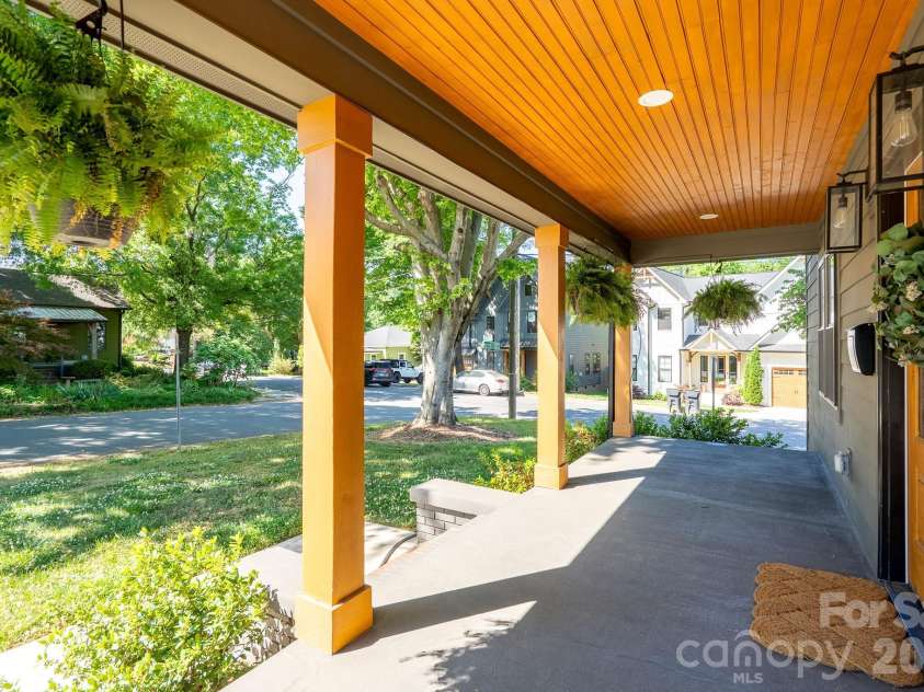 3501 Warp Street, Charlotte, NC 28205.  MLS# CAR4371238, YatesRealty ID 32705. 