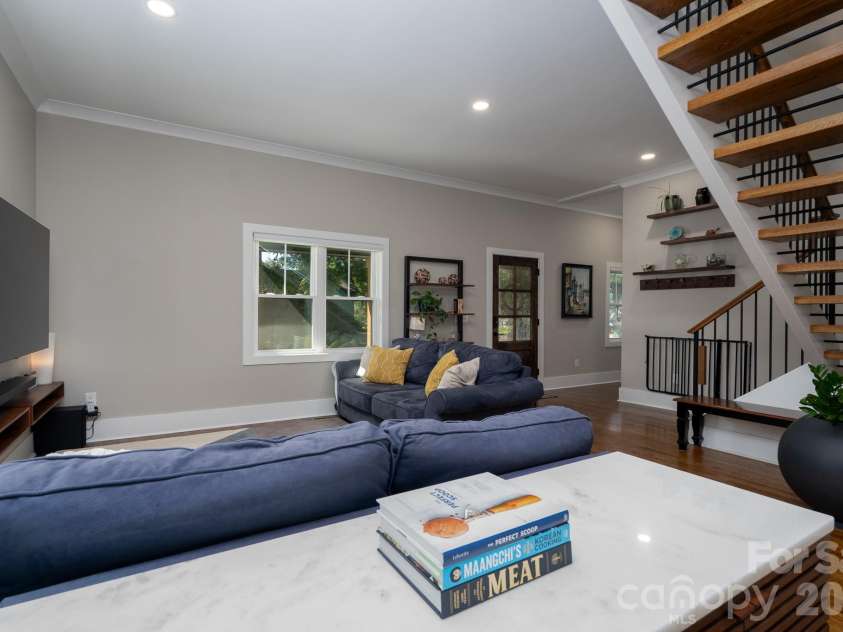 3501 Warp Street, Charlotte, NC 28205.  MLS# CAR4371238, YatesRealty ID 32705. 