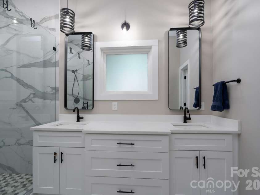 3501 Warp Street, Charlotte, NC 28205.  MLS# CAR4371238, YatesRealty ID 32705. 