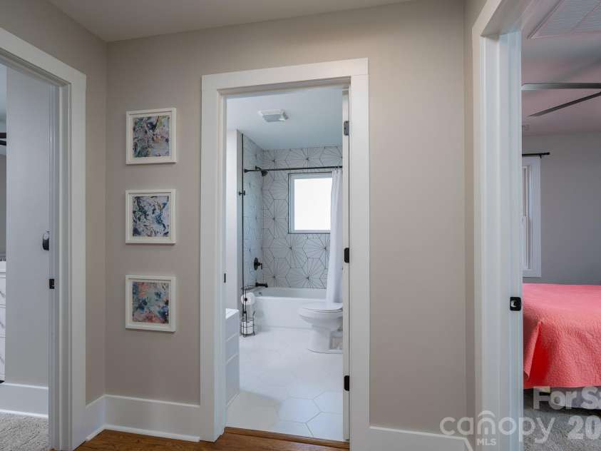 3501 Warp Street, Charlotte, NC 28205.  MLS# CAR4371238, YatesRealty ID 32705. 