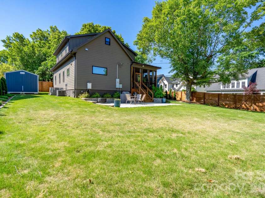 3501 Warp Street, Charlotte, NC 28205.  MLS# CAR4371238, YatesRealty ID 32705. 