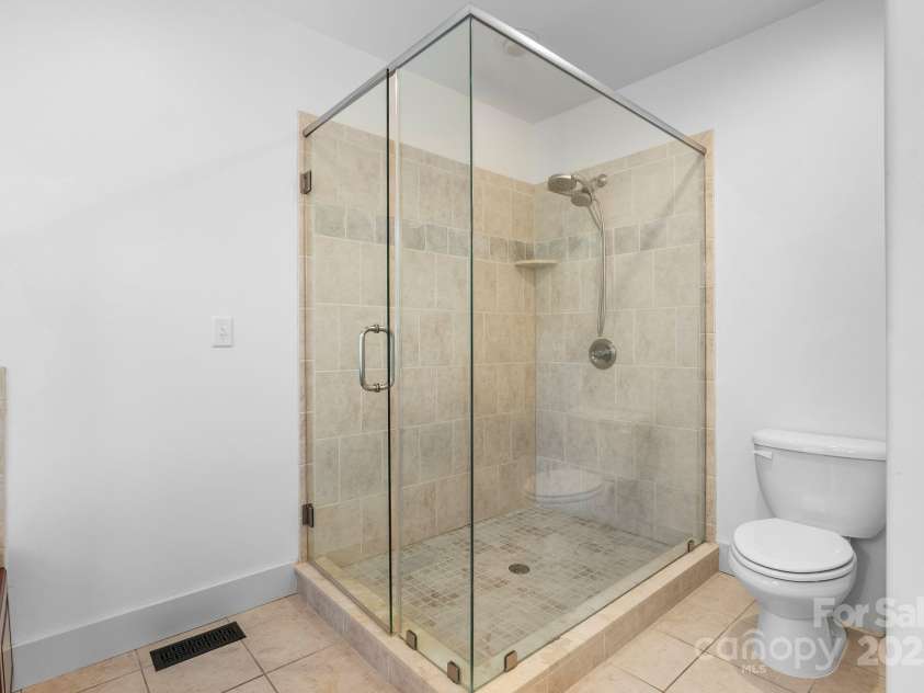 109 Zander Way, Asheville, NC 28805.  MLS# CAR4292315, YatesRealty ID 32706. Large shower enclosure