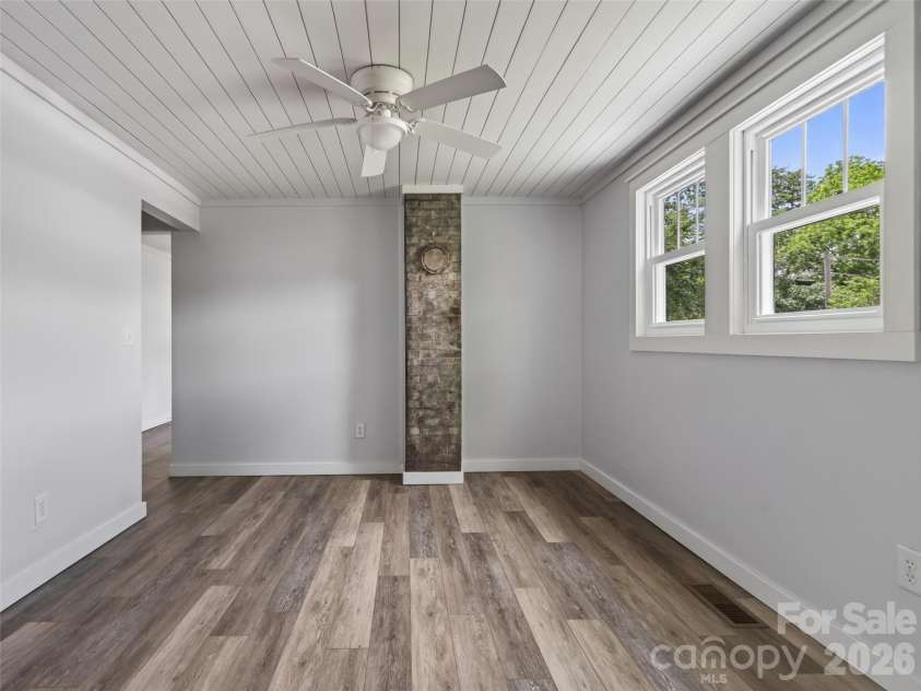 250 Oakdale Street, Brevard, NC 28712.  MLS# CAR4396245, YatesRealty ID 32708. 