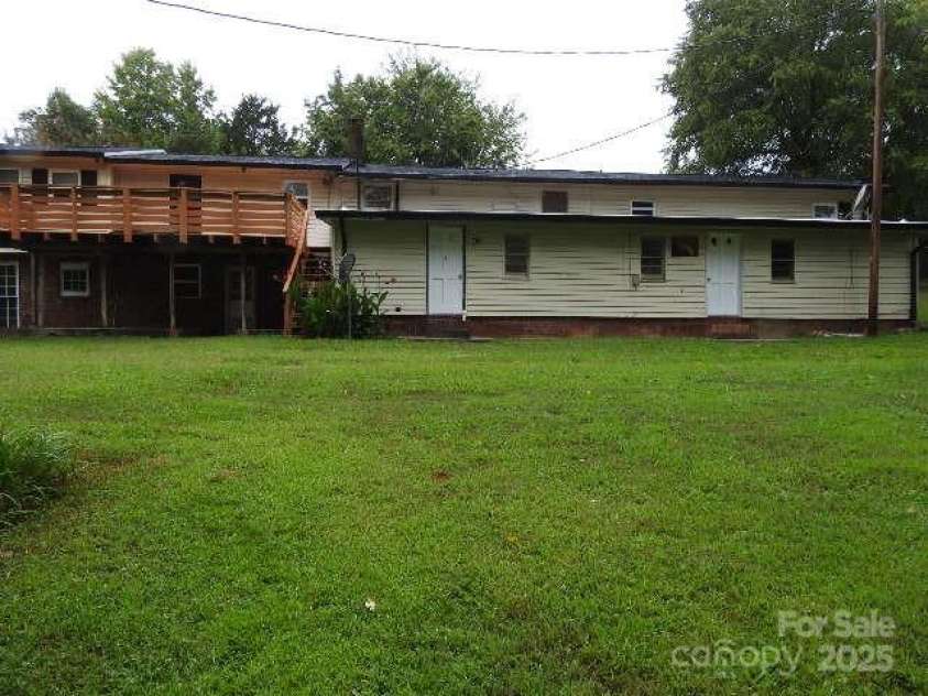 301 Meredith Drive, Trinity, NC 27370.  MLS# CAR4283422, YatesRealty ID 32708. 
