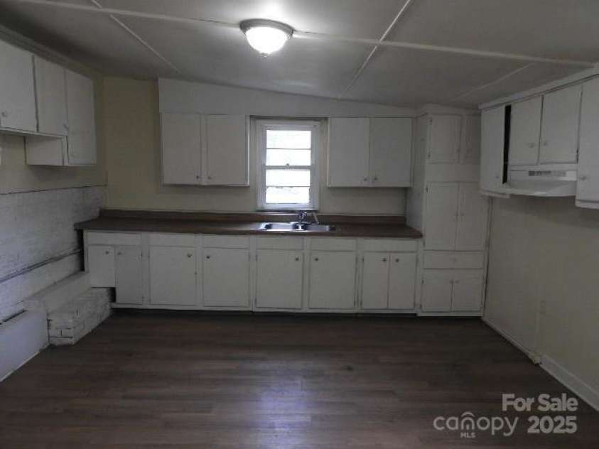 301 Meredith Drive, Trinity, NC 27370.  MLS# CAR4283422, YatesRealty ID 32708. 