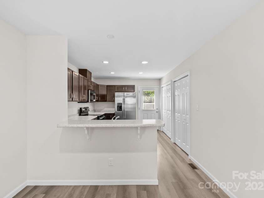 21 Lillie Farm Lane, Weaverville, NC 28787.  MLS# CAR4285857, YatesRealty ID 32709. 